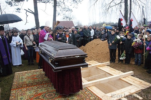 Похороны о. Андрея Ахрема